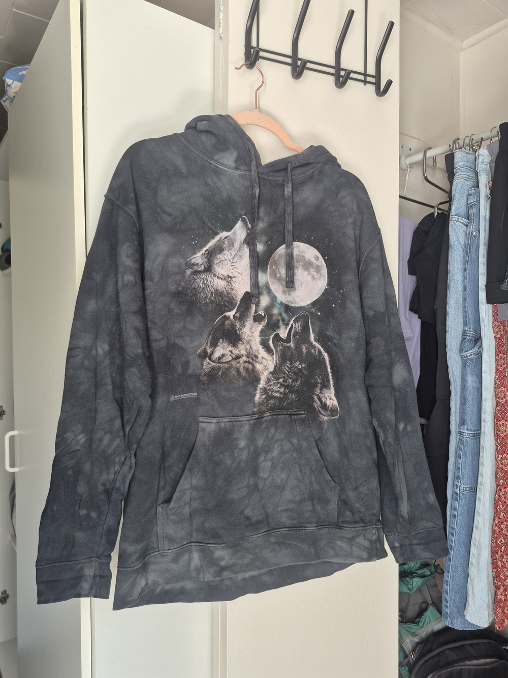 The Mountain Black & Gray Tie-Dye Wolf Moon Pullover Hoodie